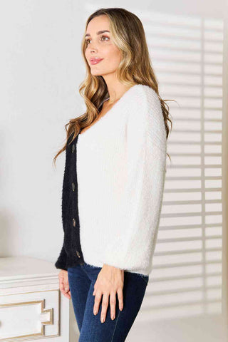 Woven Right Contrast Button-Front V-Neck Cardigan for Women